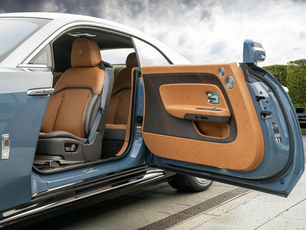 Rolls-Royce Spectre 2024