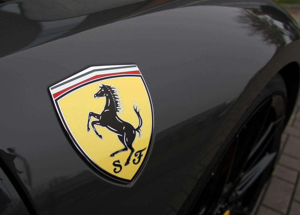 Ferrari 296 GTB 2024