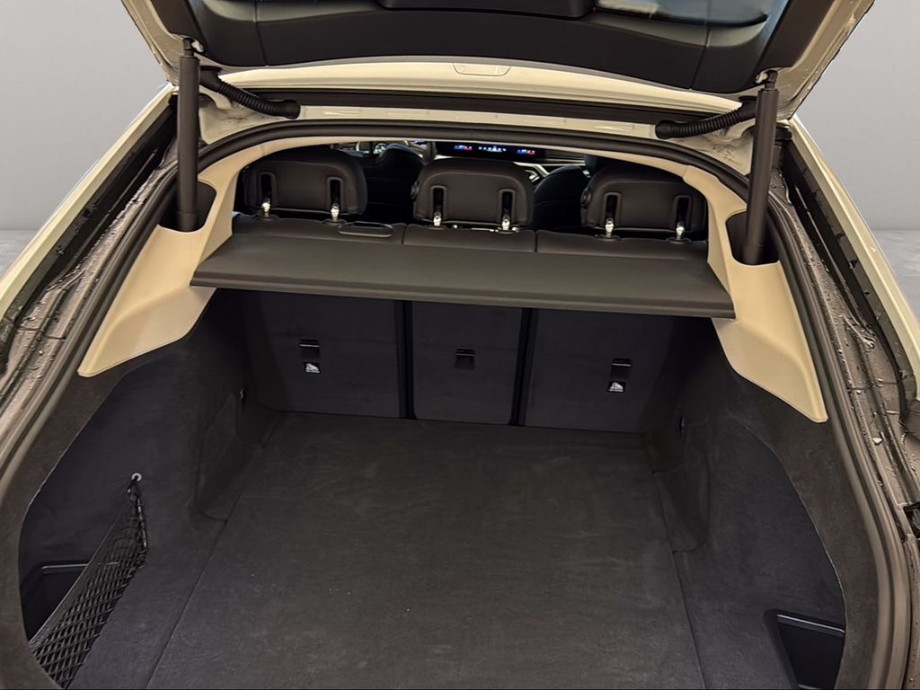 BMW i4 2023