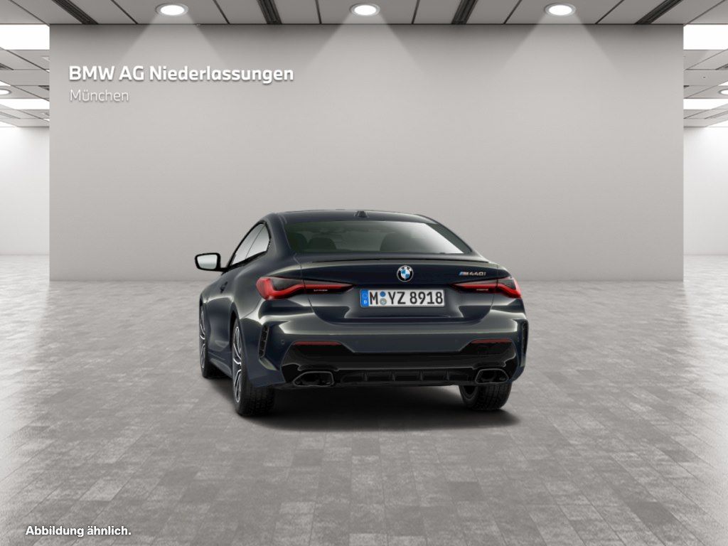 BMW M440 2023