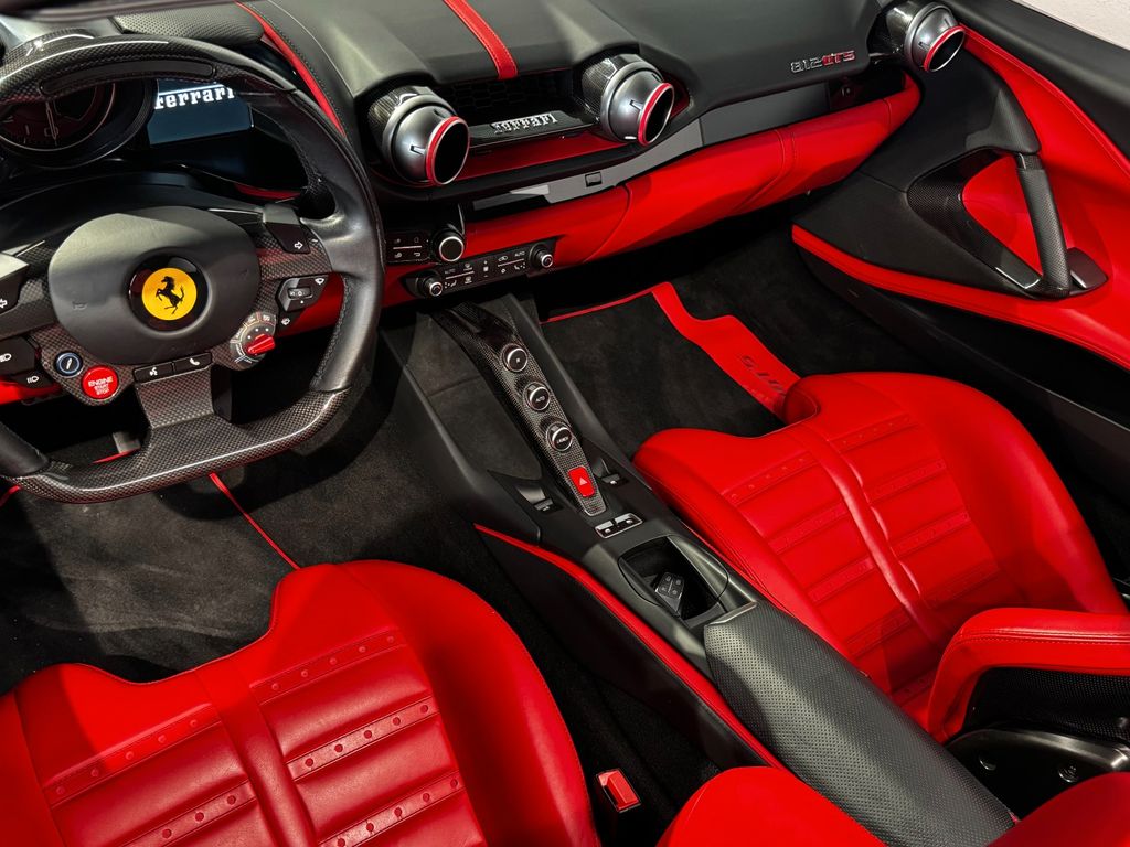 Ferrari 812 2021