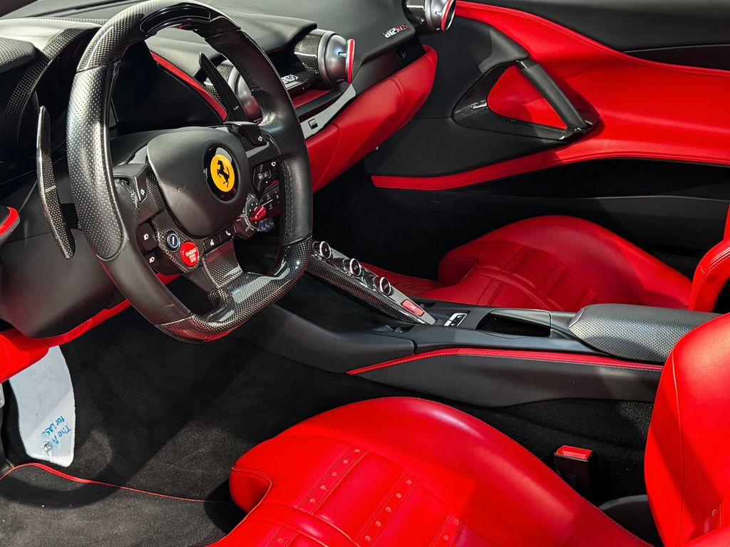 Ferrari 812 2021