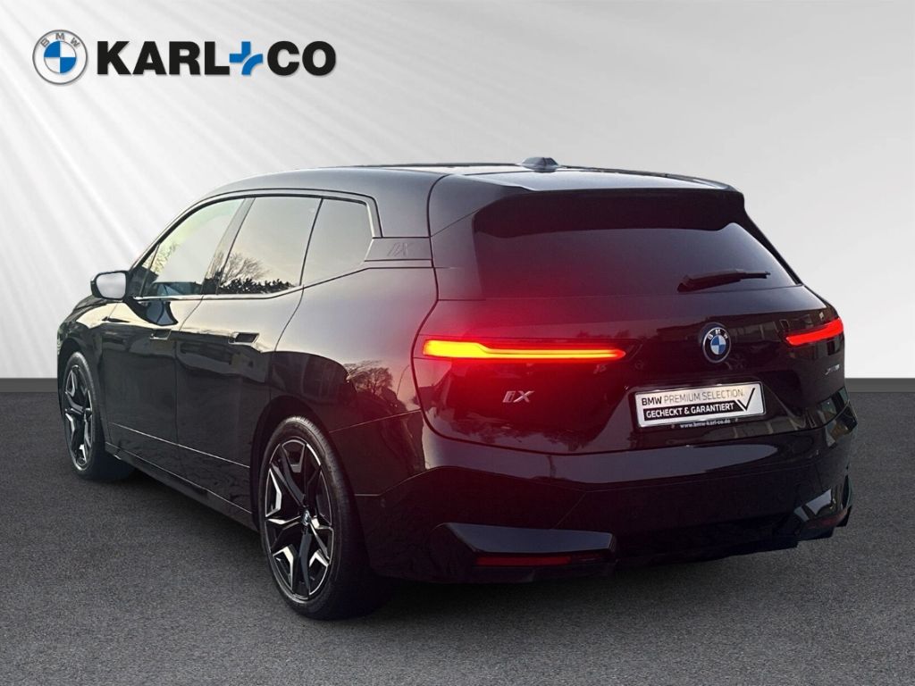 BMW iX 2023