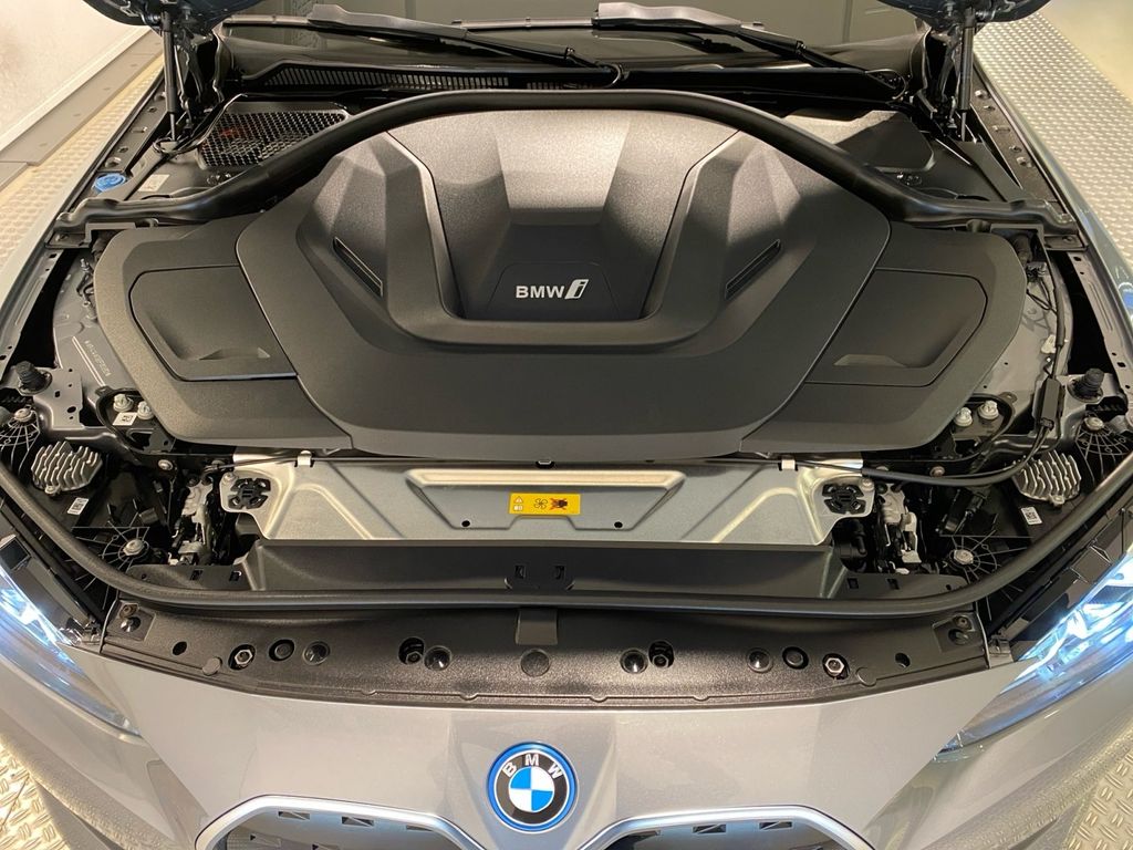BMW i4 2023