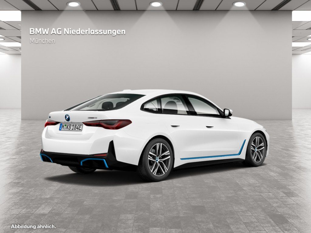 BMW i4 2023