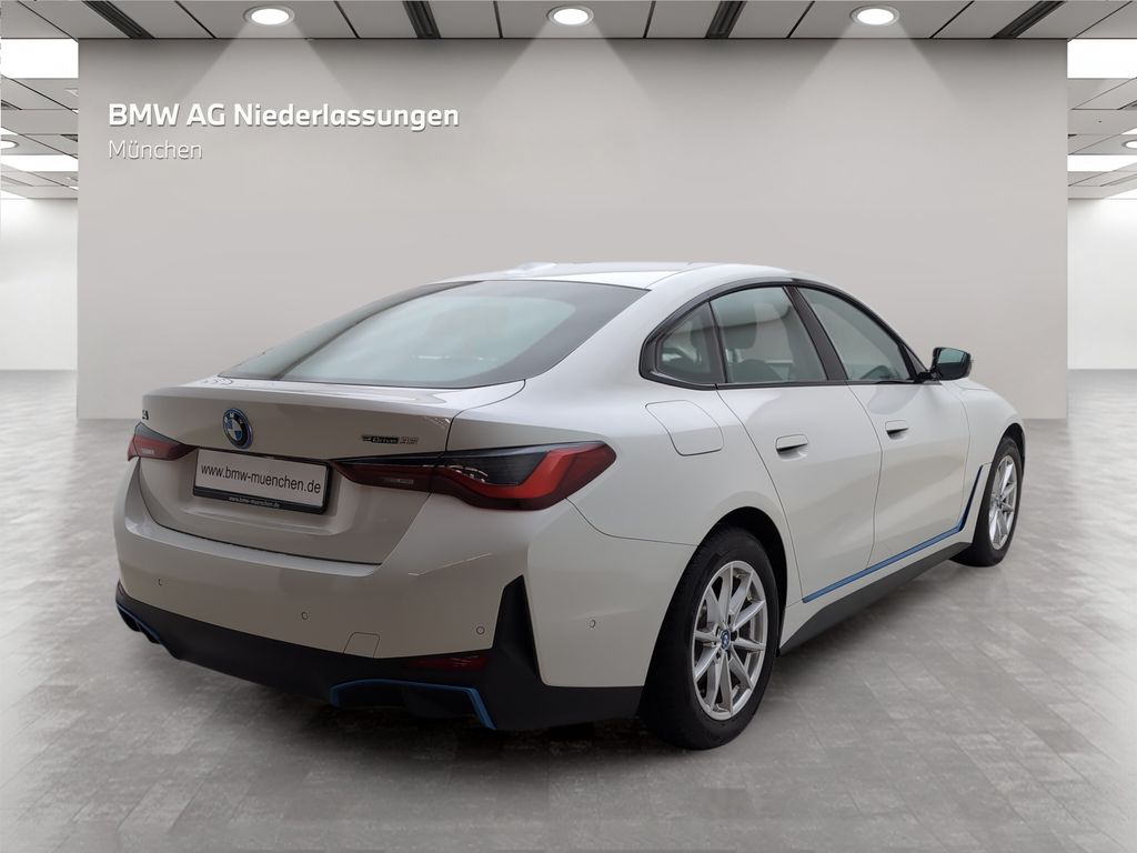 BMW i4 2023