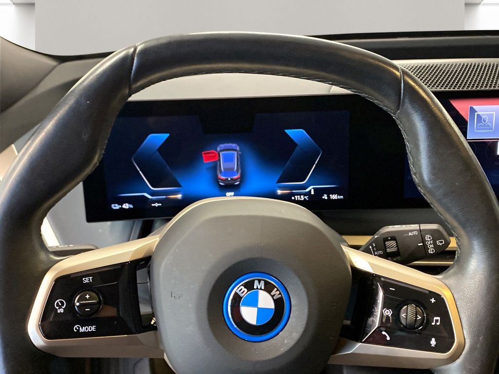 BMW iX 2022