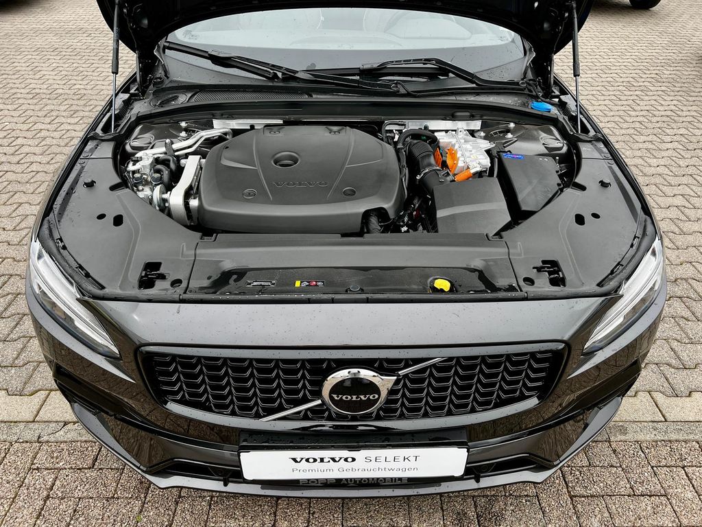 Volvo V90 2023