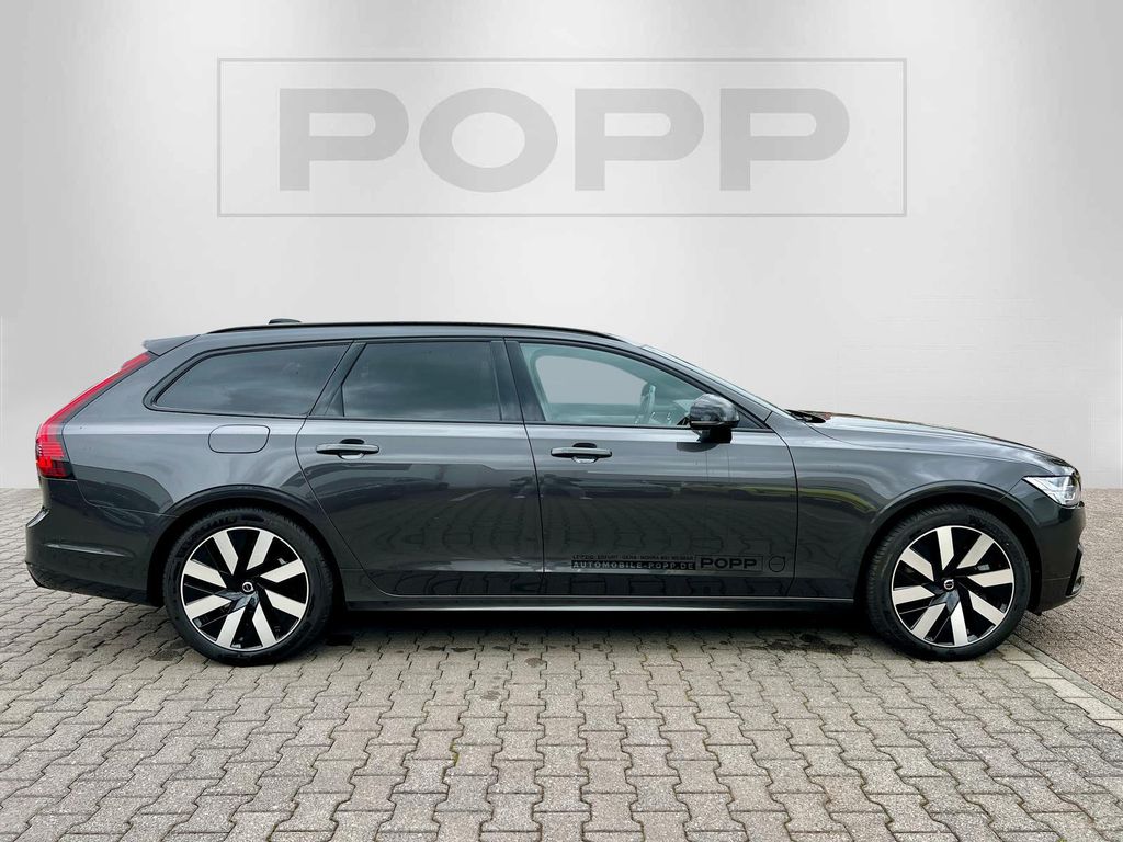 Volvo V90 2023