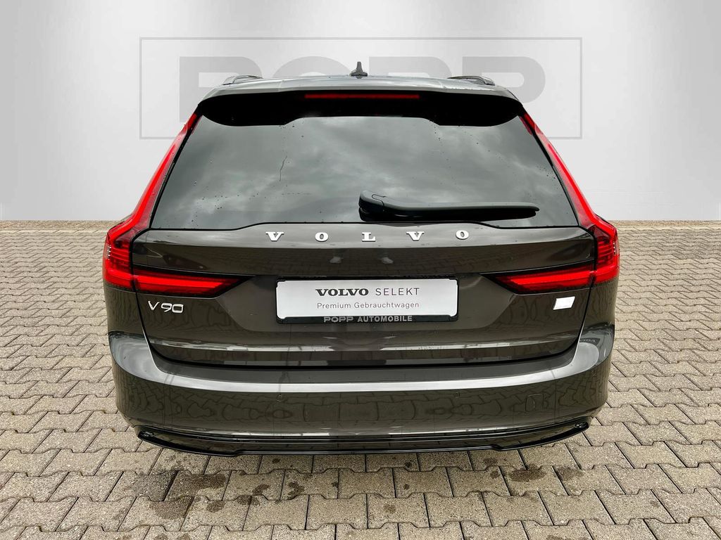 Volvo V90 2023
