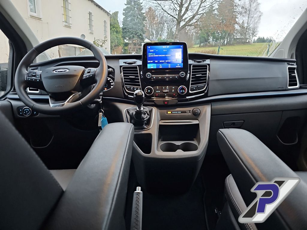 Ford Tourneo Custom 2022