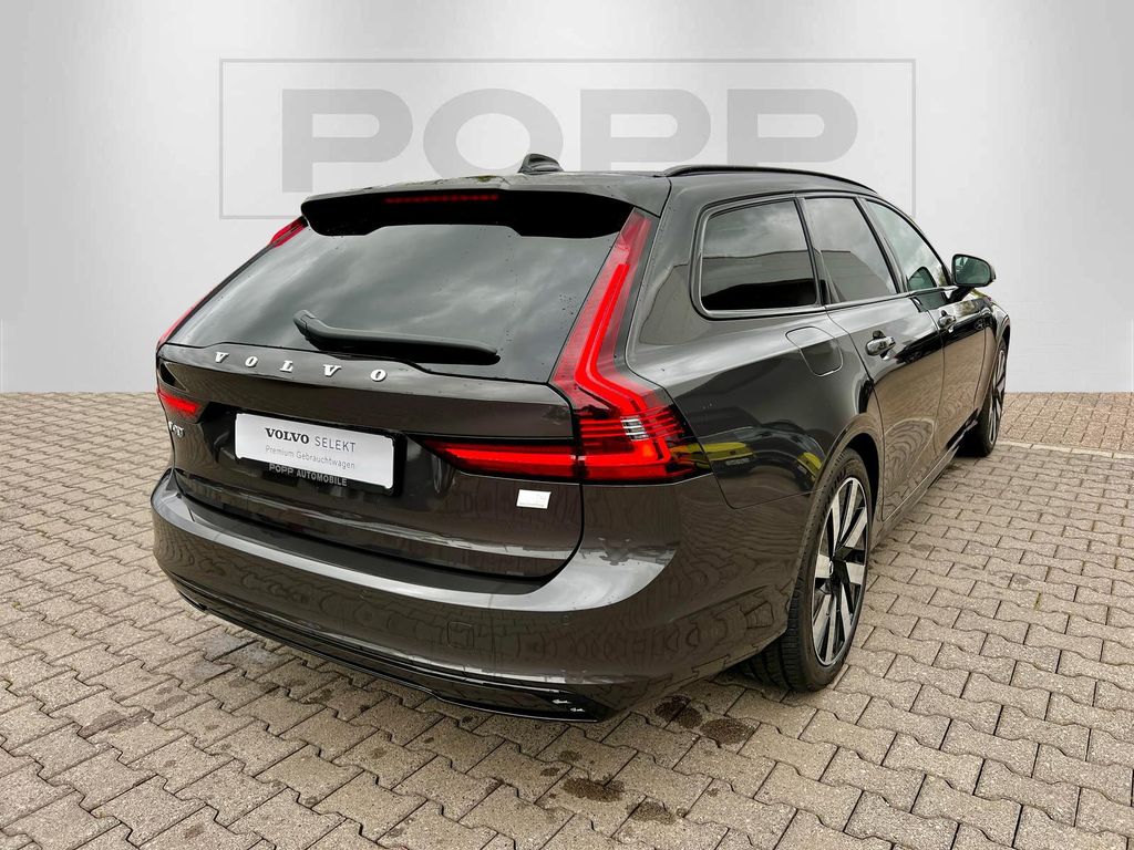 Volvo V90 2023