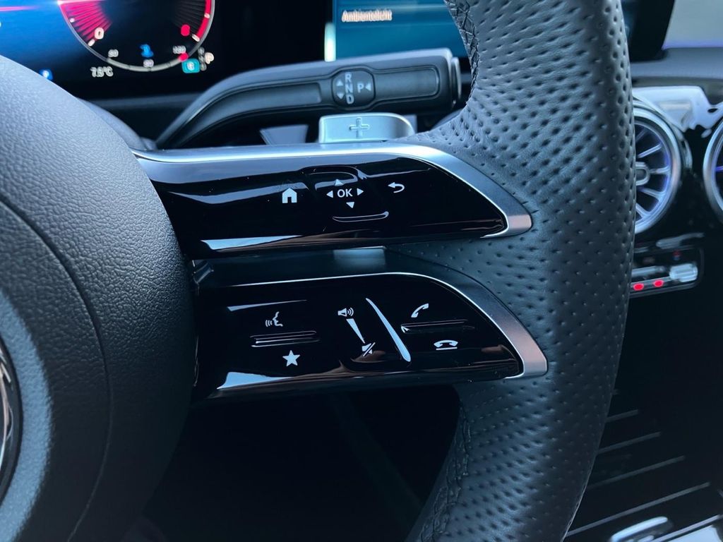 Mercedes-Benz A 200 2025