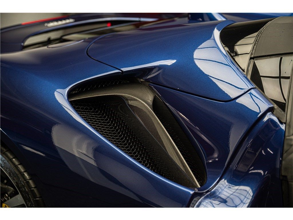 Ferrari SF90 2024