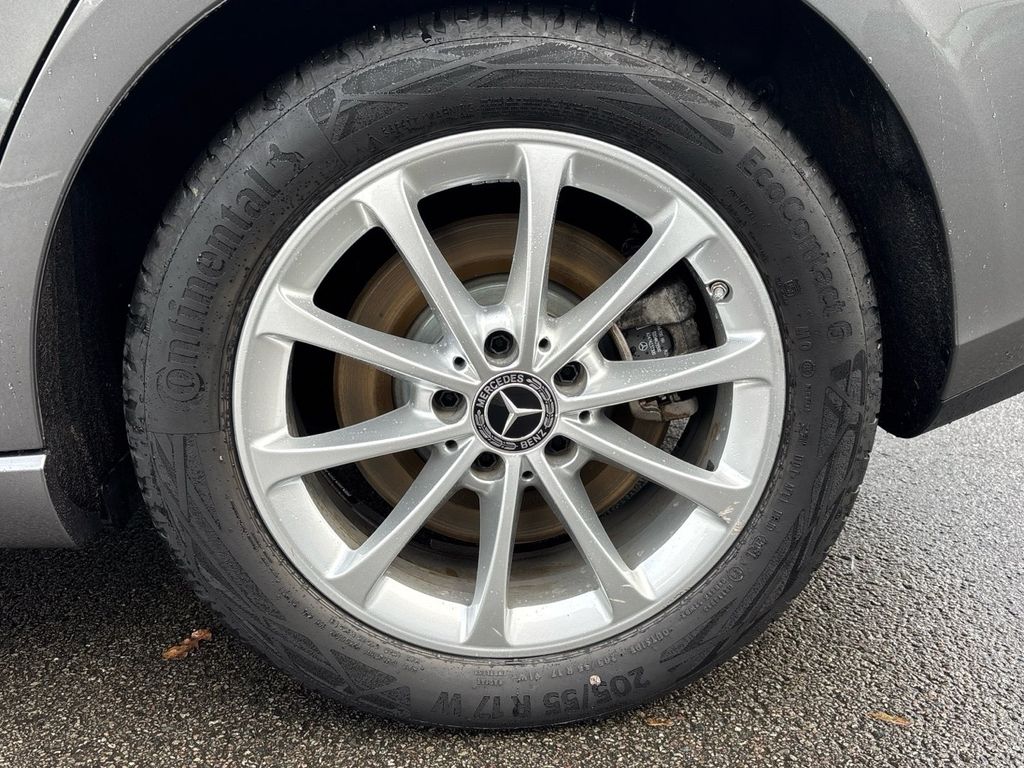 Mercedes-Benz B 250 2021