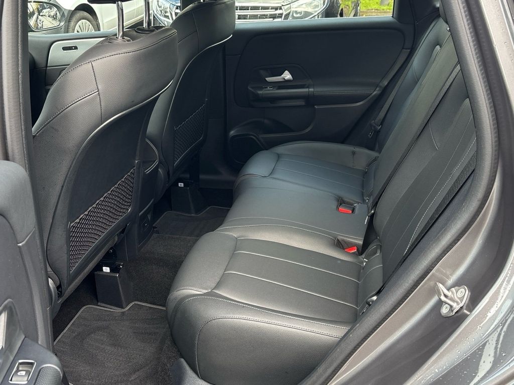 Mercedes-Benz B 250 2021