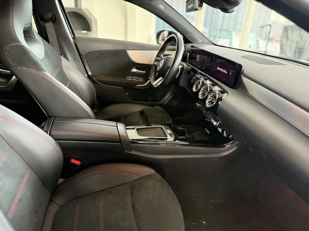 Mercedes-Benz A 220 2023