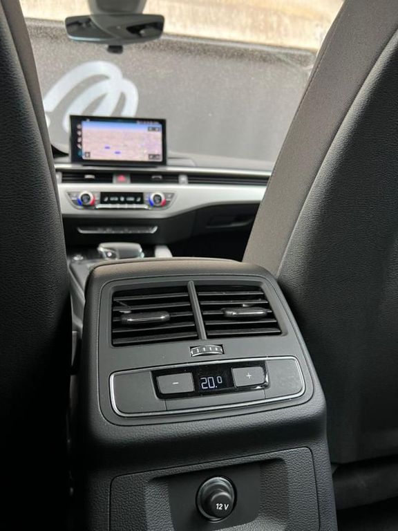 Audi A4 2021