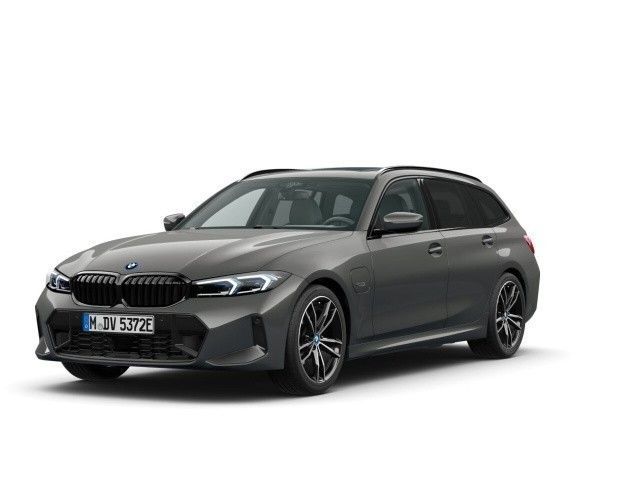BMW 330 2022