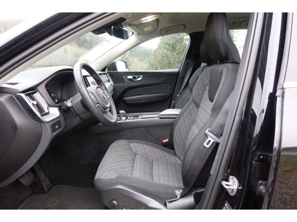 Volvo XC60 2022