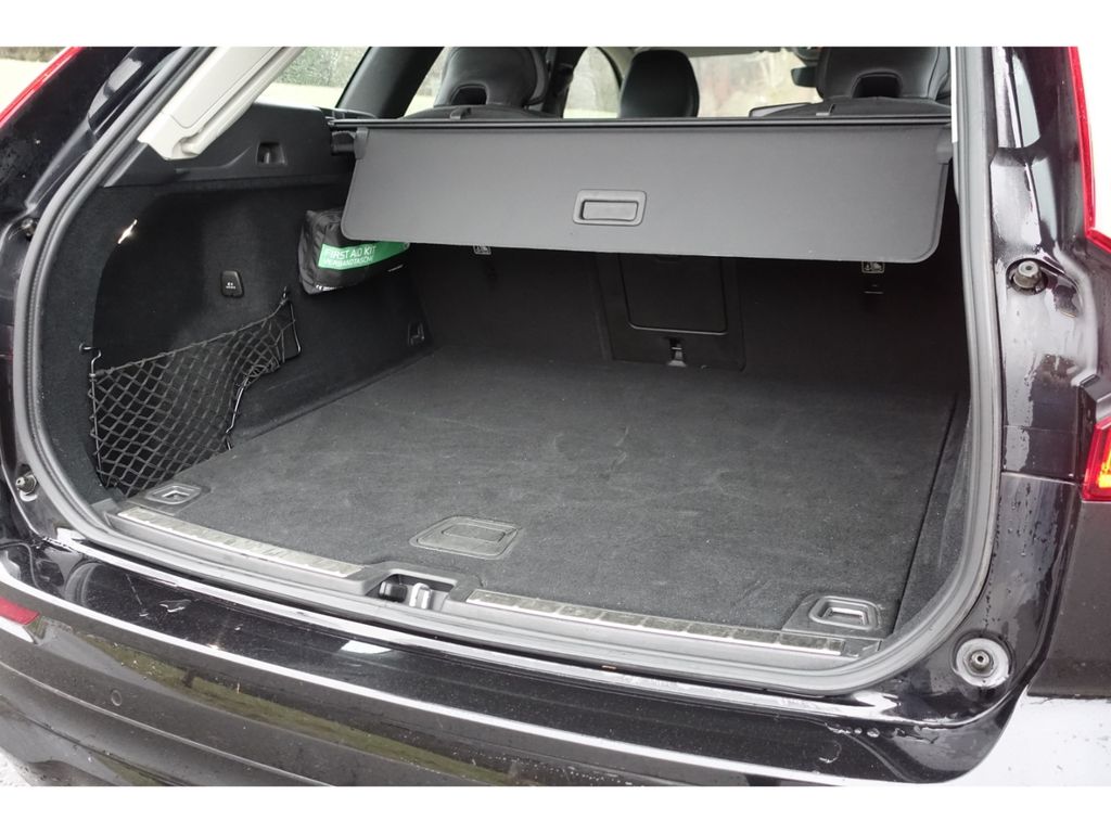 Volvo XC60 2022