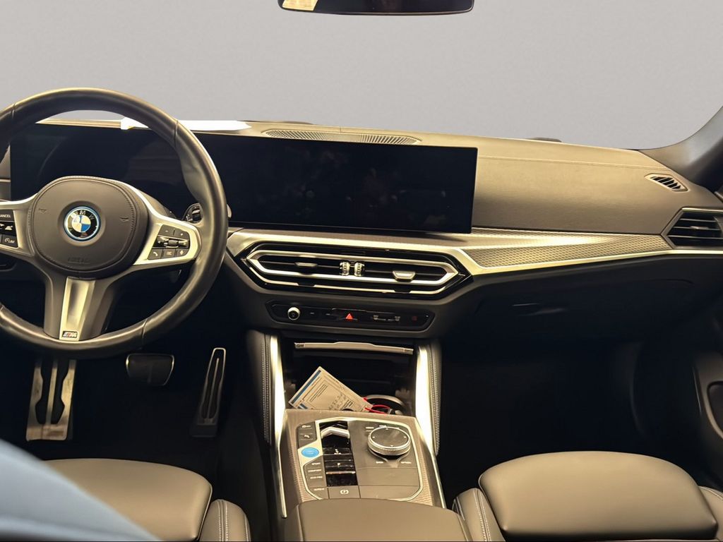 BMW i4 2023