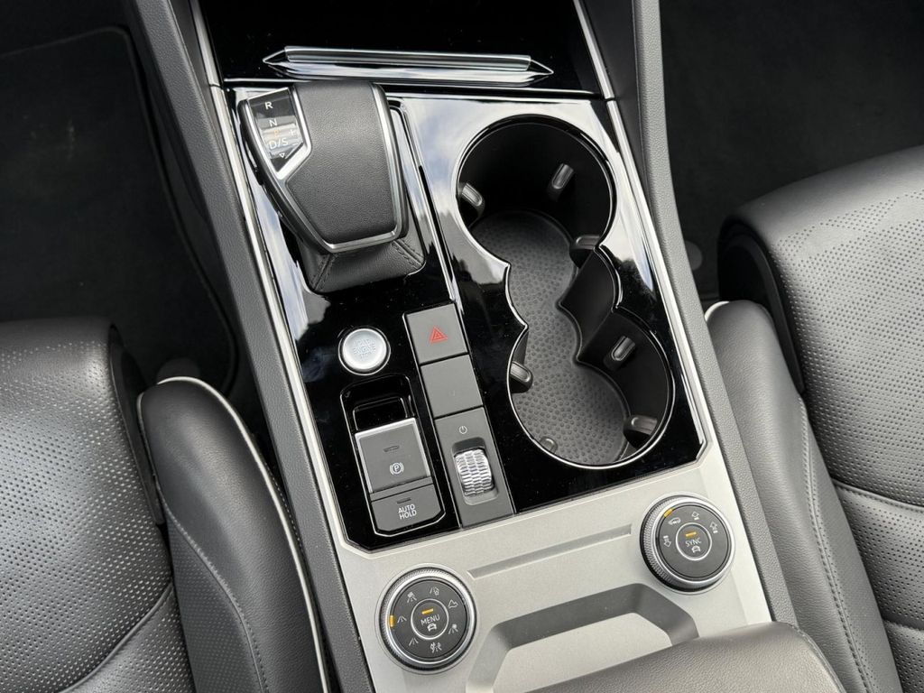 Volkswagen Touareg 2021