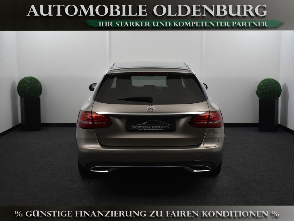 Mercedes-Benz C 300 2021