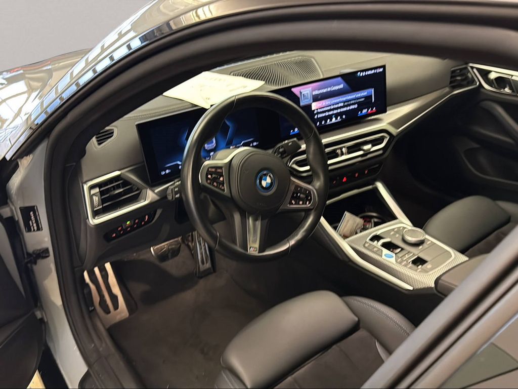 BMW i4 2023
