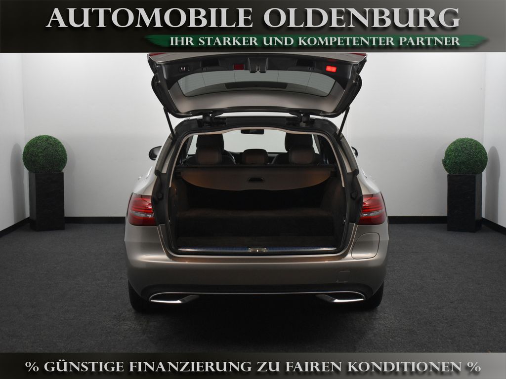 Mercedes-Benz C 300 2021