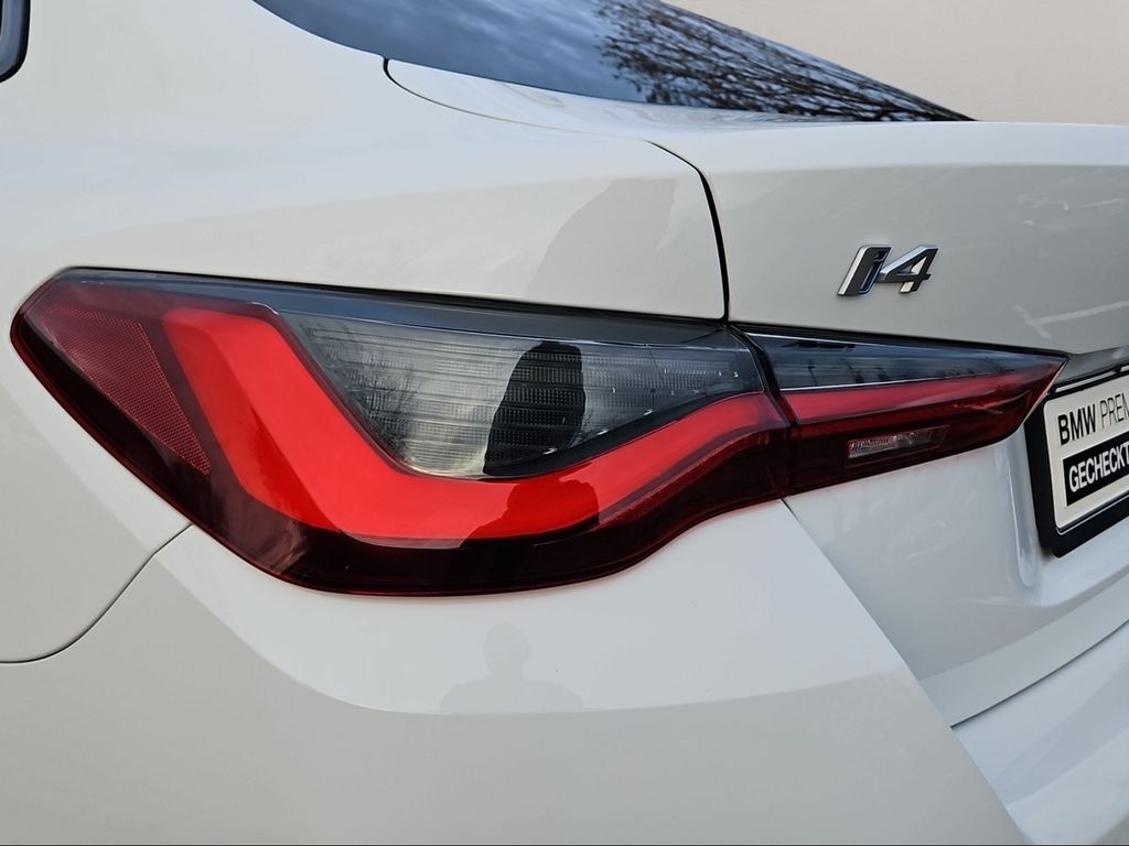 BMW i4 2023