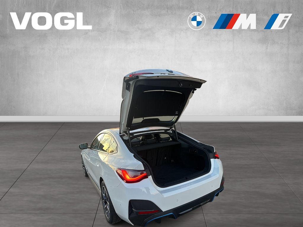 BMW i4 2023