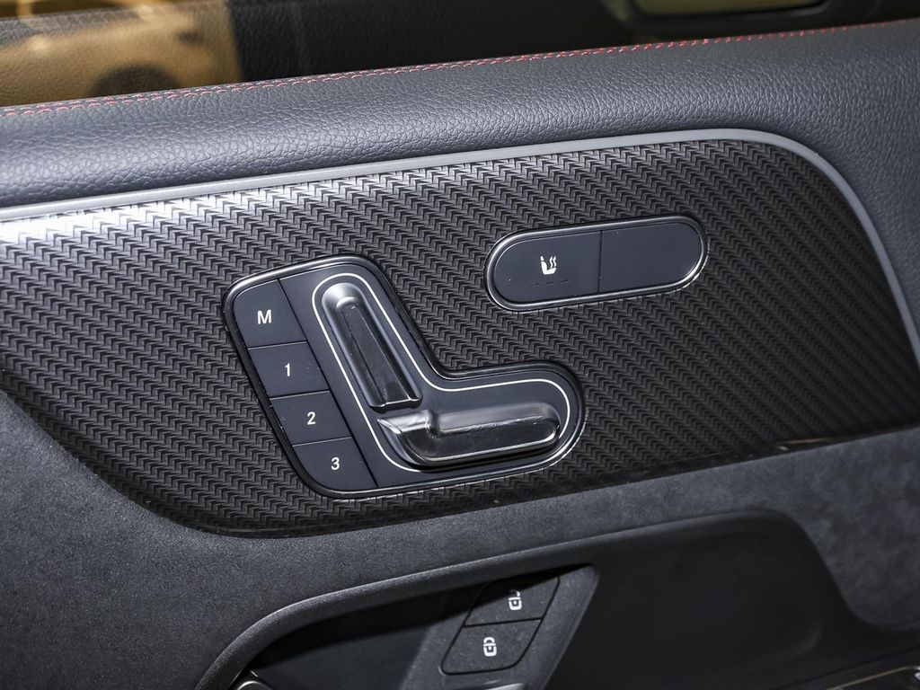 Mercedes-Benz B 250 2025