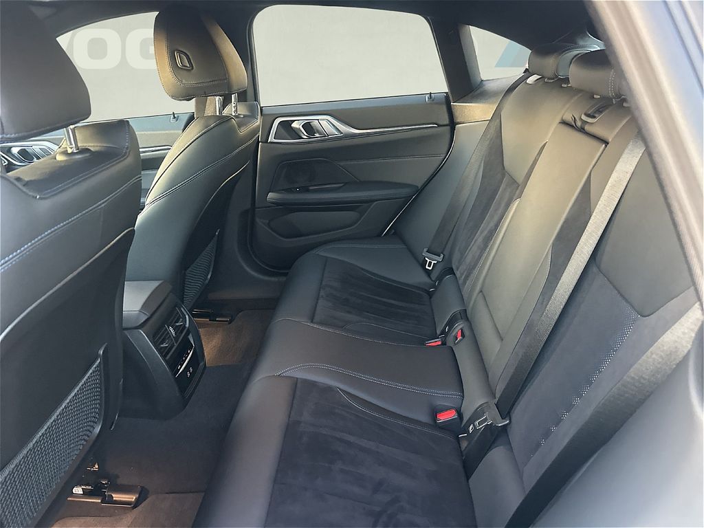 BMW i4 2023