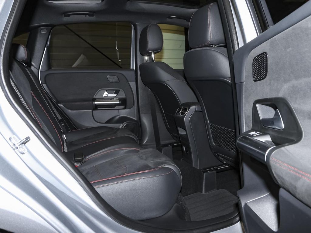 Mercedes-Benz B 250 2025