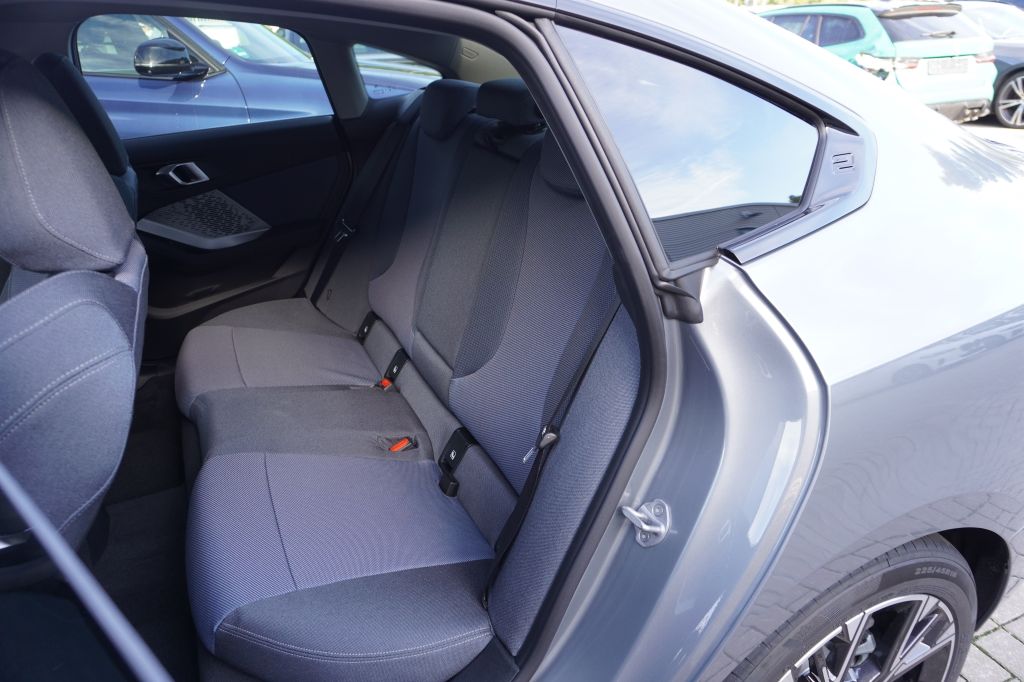 BMW 220 Gran Coupé 2025