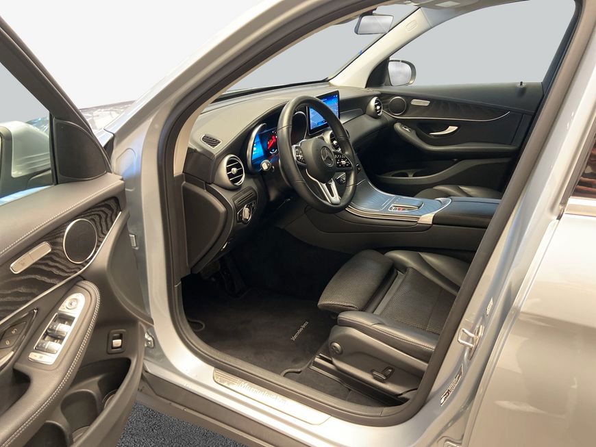 Mercedes-Benz GLC 300 2021