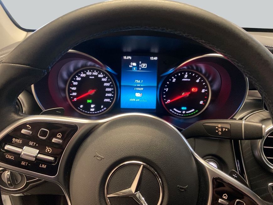 Mercedes-Benz GLC 300 2021