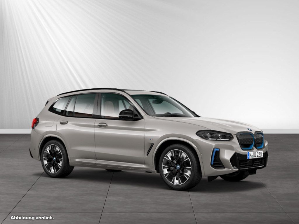 BMW iX3 2022