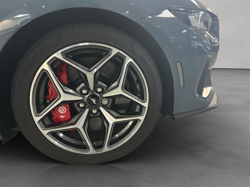 Ford Mustang 2025