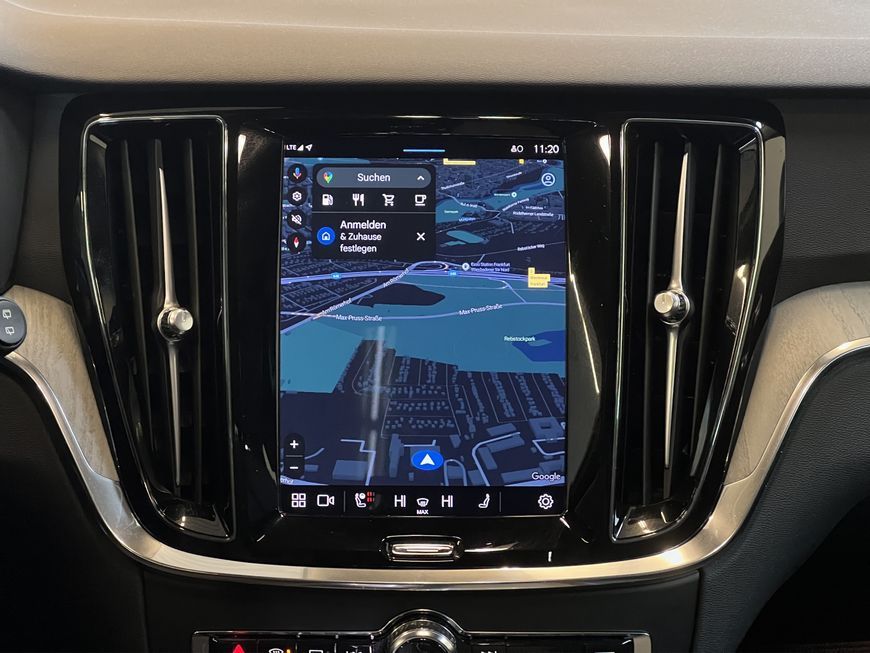 Volvo V60 Cross Country 2024
