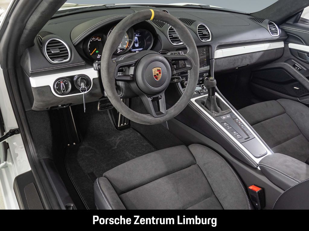 Porsche Boxster 2025