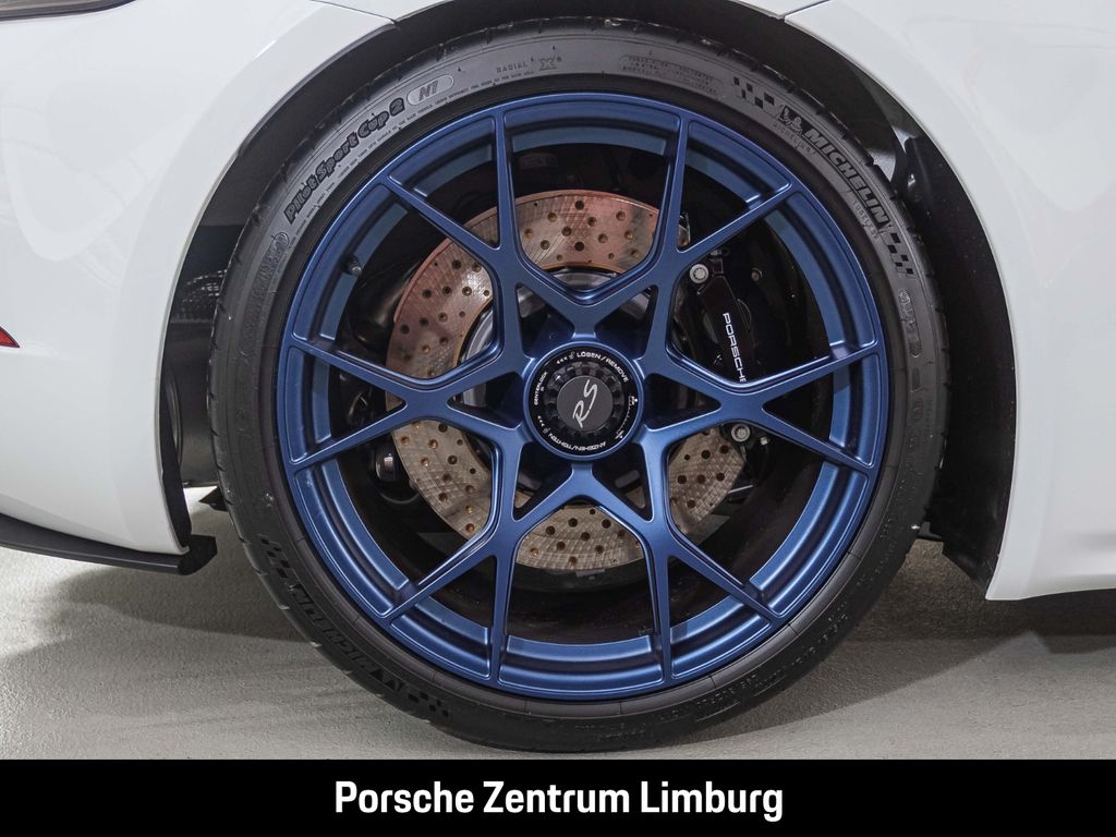 Porsche Boxster 2025