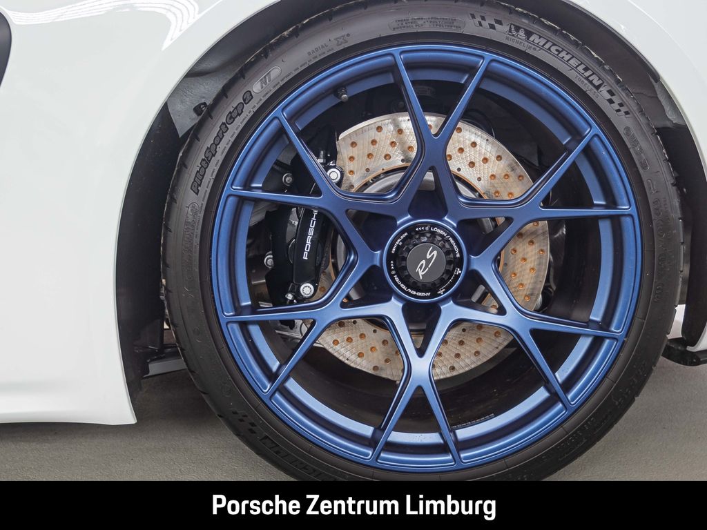 Porsche Boxster 2025