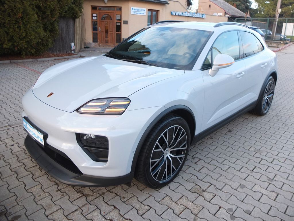 Porsche Macan 2025