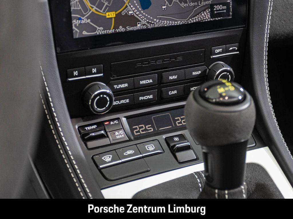 Porsche Boxster 2025