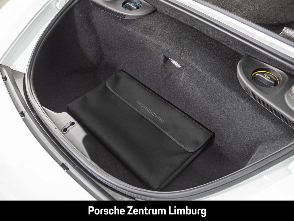 Porsche Boxster 2025