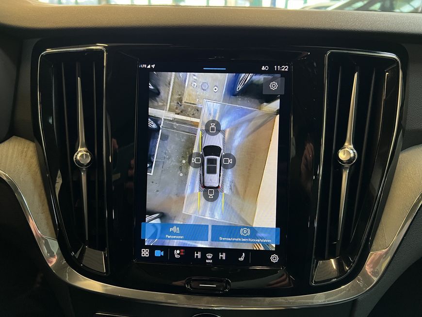 Volvo V60 Cross Country 2024