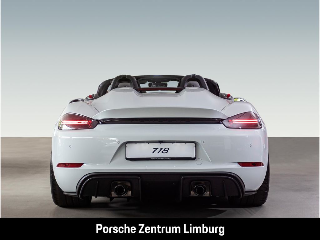 Porsche Boxster 2025
