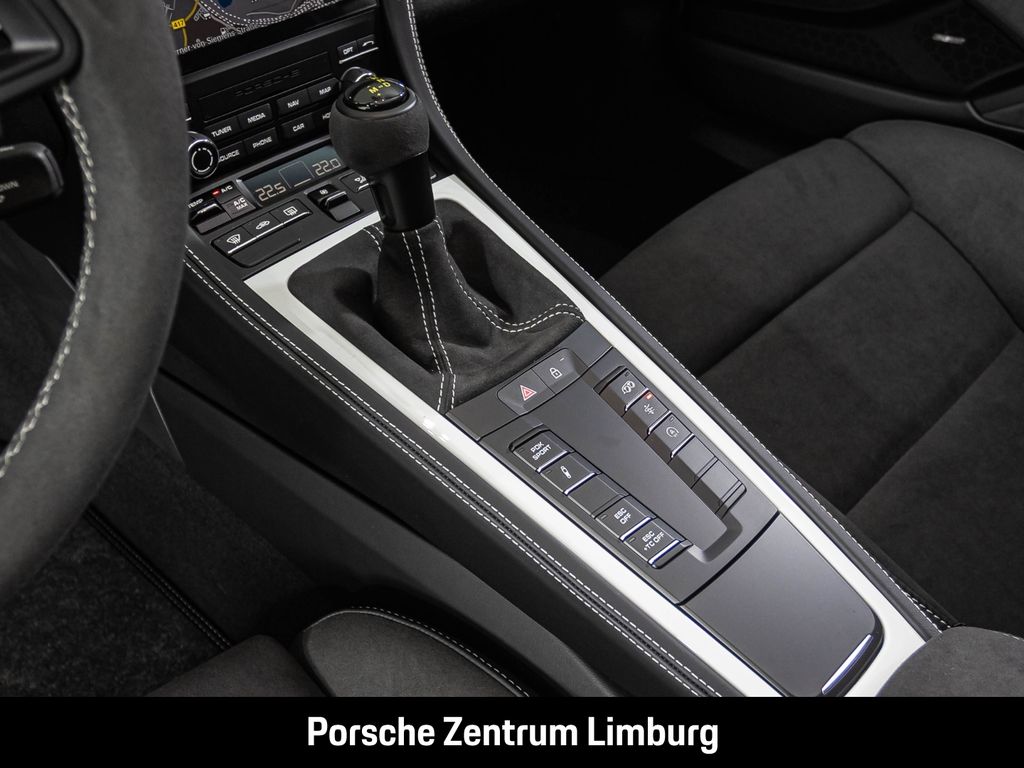 Porsche Boxster 2025